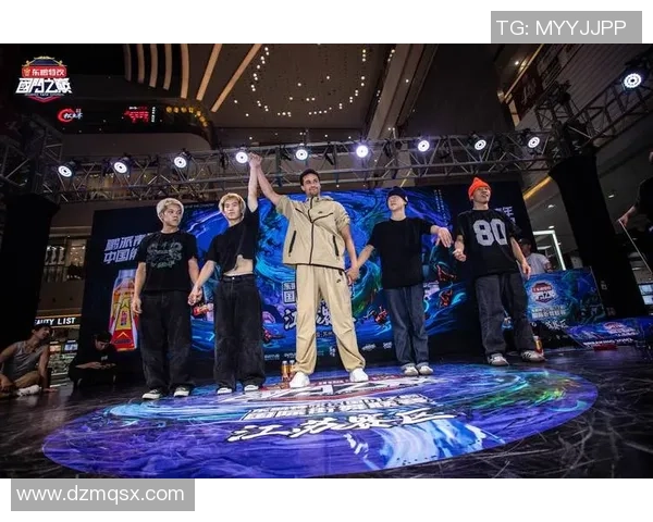 上海街舞队荣登全国灵活性排行榜首位引领街舞新潮流